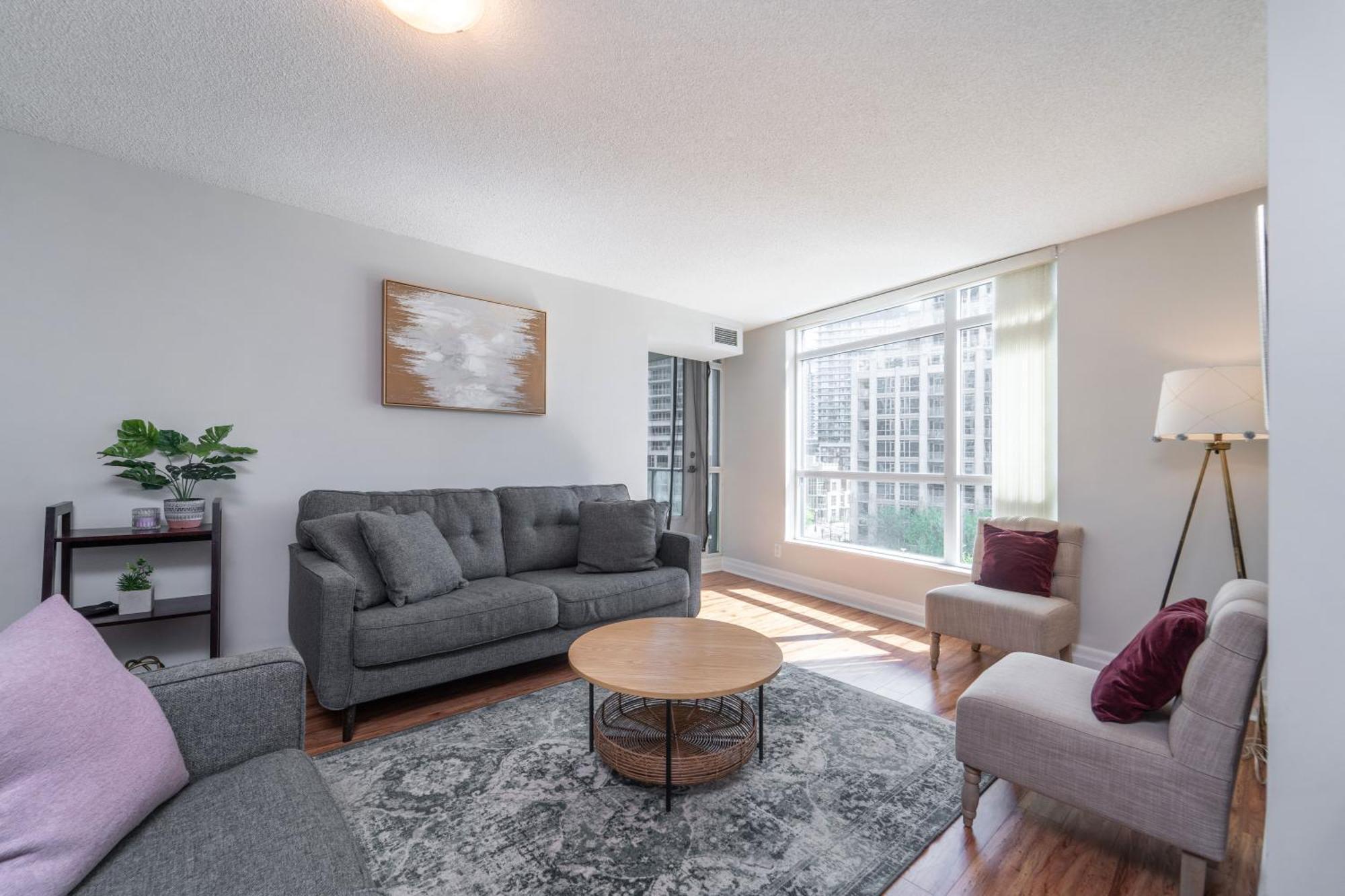 Spacious 2 Bedroom Plus Den, 2 Bath, Sleeps 5 With Balcony And Lakeview Downtown Toronto Condo Exterior foto